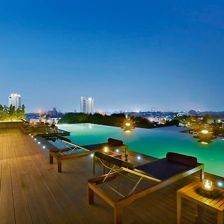 Anantara Chiang Mai Serviced Suites Buitenkant foto